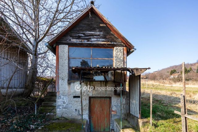 Eladó telek, Lesencefaluban 6.9 M Ft / költözzbe.hu