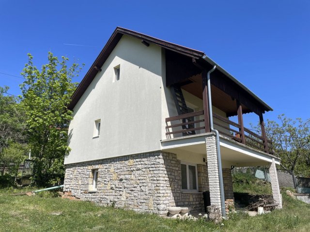 Eladó családi ház, Csopakon 149 M Ft, 4 szobás