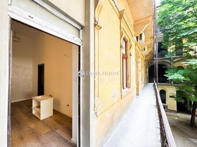 Eladó téglalakás, Budapesten, VII. kerületben 99.9 M Ft