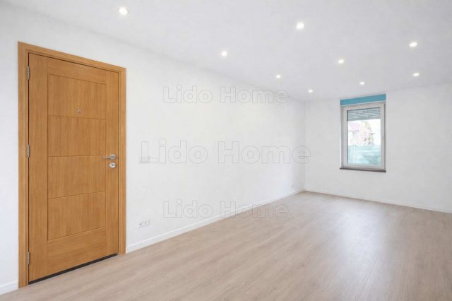 Eladó téglalakás, Balatonberényben 79 M Ft, 3 szobás