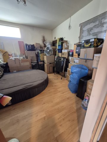 Eladó családi ház, Budakalászon 186.93 M Ft, 6 szobás