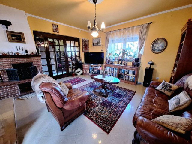 Eladó családi ház, Győrött 114.9 M Ft, 4 szobás