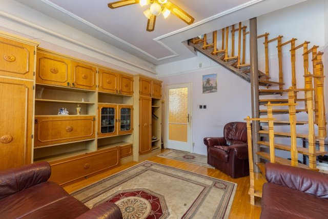 Eladó ikerház, Budapesten, XVIII. kerületben 84.9 M Ft, 3 szobás