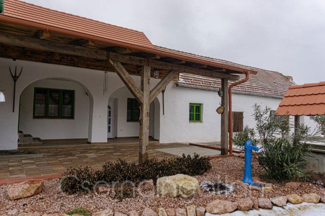 Eladó családi ház, Agyagosszergényben 78 M Ft, 3 szobás