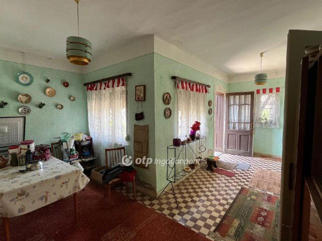 Eladó családi ház, Nagykőrösön 32.9 M Ft, 3 szobás