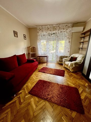 Kiadó téglalakás, albérlet, Pécsett 120 E Ft / hó, 1 szobás
