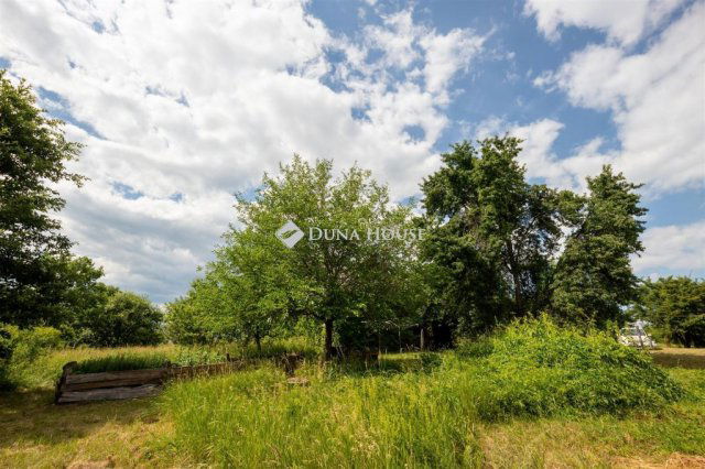 Eladó családi ház, Harsányban 399 M Ft, 7 szobás