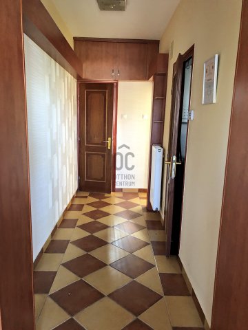 Eladó családi ház, Kecskeméten 119 M Ft, 7 szobás
