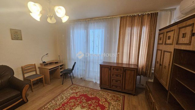 Kiadó panellakás, albérlet, Székesfehérvárott 150 E Ft / hó