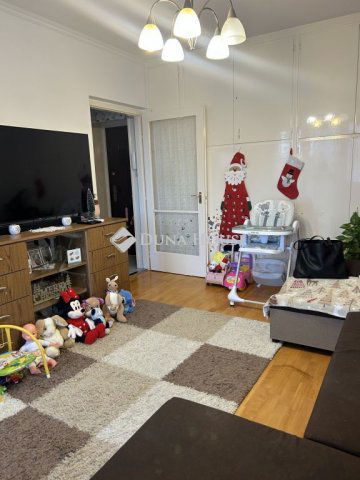 Eladó panellakás, Mosonmagyaróváron 43.9 M Ft, 2 szobás