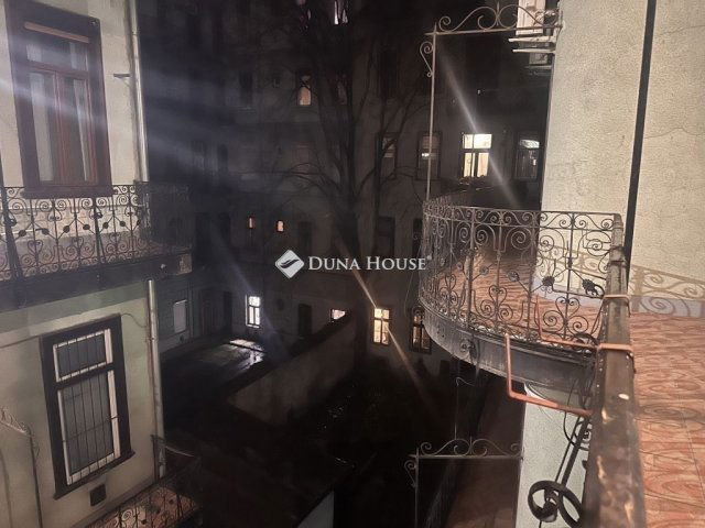 Eladó téglalakás, Budapesten, IX. kerületben 89 M Ft, 3 szobás