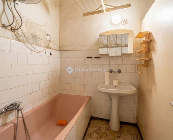 Eladó téglalakás, Budapesten, VII. kerületben 55 M Ft, 2 szobás
