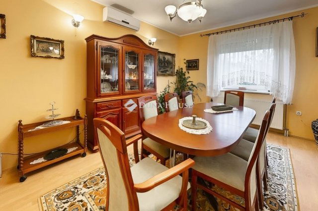 Eladó családi ház, Táborfalván 117 M Ft, 5 szobás