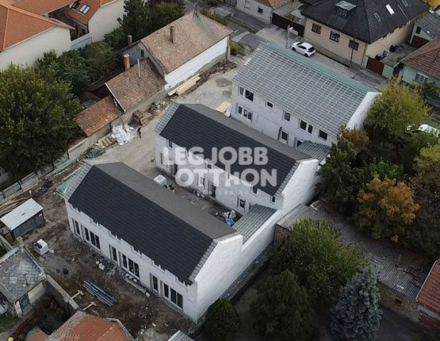 Eladó téglalakás, Cegléden 57 M Ft, 2 szobás