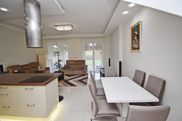 Kiadó sorház, albérlet, Debrecenben 650 E Ft / hó, 6 szobás