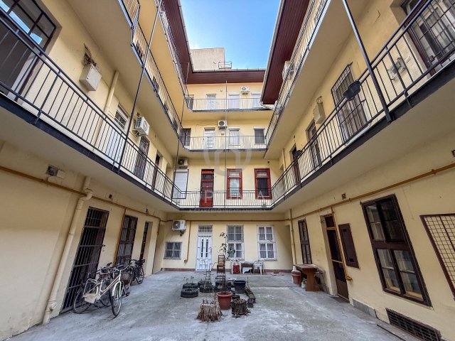 Eladó téglalakás, Budapesten, VII. kerületben 39.9 M Ft