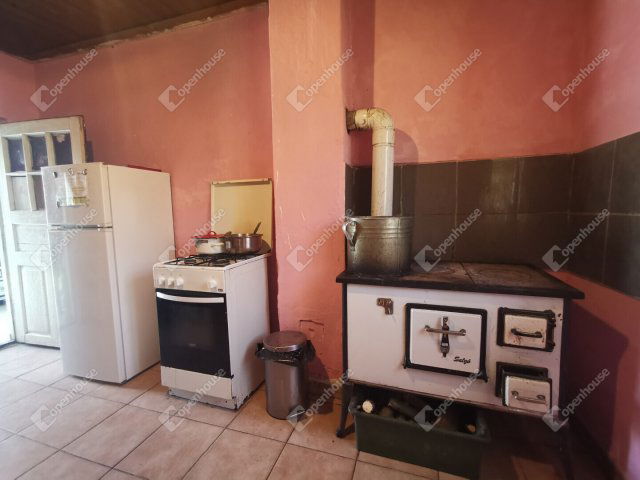 Eladó családi ház, Börzöncén 13.5 M Ft, 4 szobás