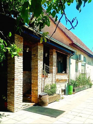 Eladó családi ház, Kiskunlacházán 73.9 M Ft