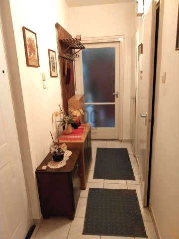 Eladó panellakás, Szekszárdon 36.3 M Ft, 2 szobás