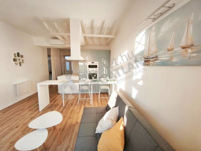 Kiadó téglalakás, albérlet, VII. kerületben, Bethlen Gábor téren