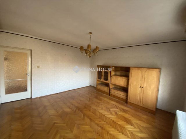 Eladó családi ház, Süttőn, Ligettér utcában 39.9 M Ft