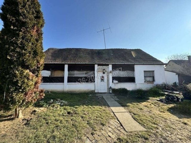 Eladó családi ház, Patakon 7.2 M Ft, 3 szobás