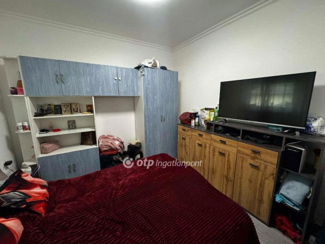 Eladó családi ház, Hosszúpályin 39.999 M Ft, 4 szobás