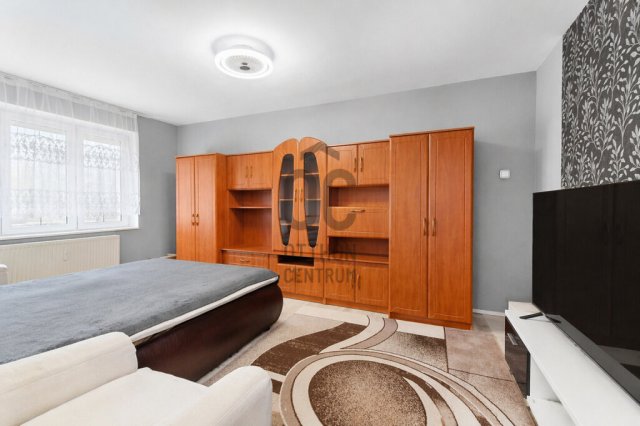 Eladó panellakás, Székesfehérvárott 49.9 M Ft, 2 szobás