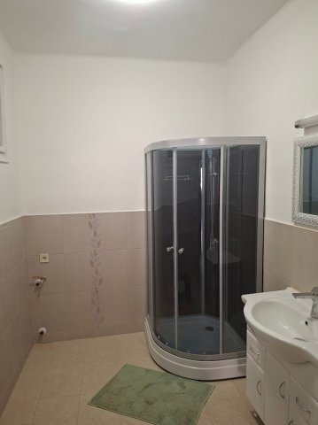 Eladó téglalakás, Komlón 50 M Ft, 4 szobás