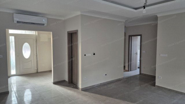 Eladó családi ház, Kecskeméten 94.9 M Ft, 4 szobás