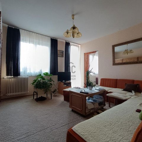 Eladó téglalakás, Nagykanizsán 36.9 M Ft, 3 szobás