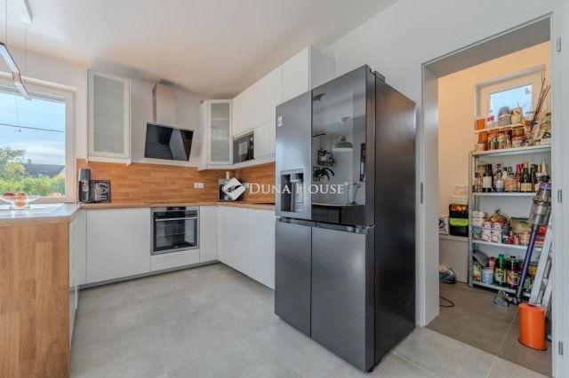 Eladó családi ház, Érden 189.5 M Ft, 4 szobás