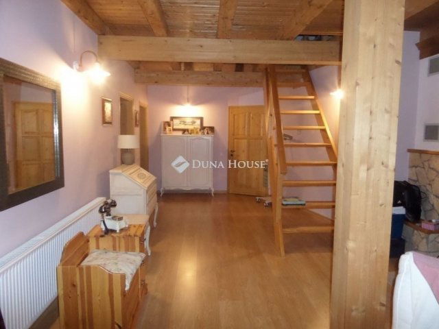 Eladó családi ház, Nagykozáron 105 M Ft, 3 szobás