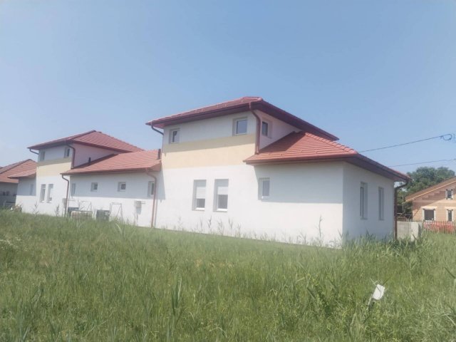 Eladó ikerház, Ráckevén 106 M Ft, 4 szobás