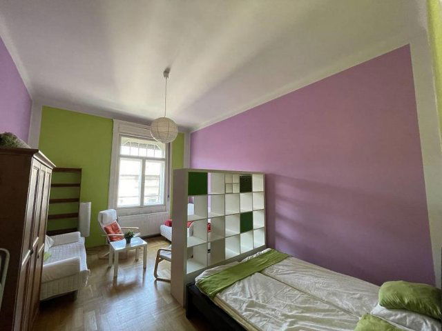 Eladó téglalakás, Budapesten, VII. kerületben, Dohány utcában