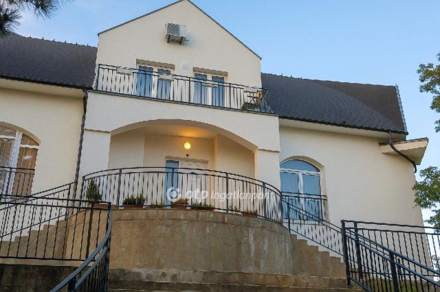 Eladó téglalakás, Érden 51.9 M Ft, 1+1 szobás