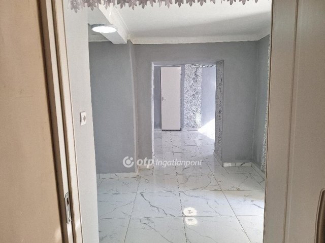 Eladó családi ház, Tiszaörsön 12.99 M Ft, 2 szobás