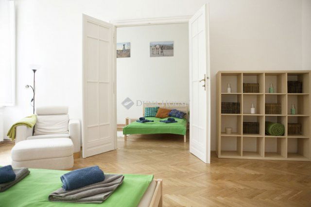 Eladó téglalakás, Budapesten, VIII. kerületben, Vas utcában