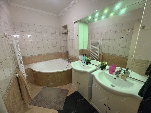 Eladó téglalakás, Nyíregyházán 58 M Ft, 3 szobás