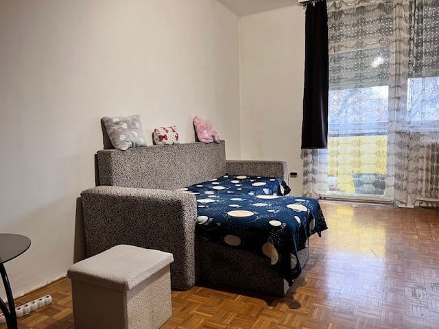 Eladó panellakás, Nyíregyházán 33.9 M Ft, 1+2 szobás