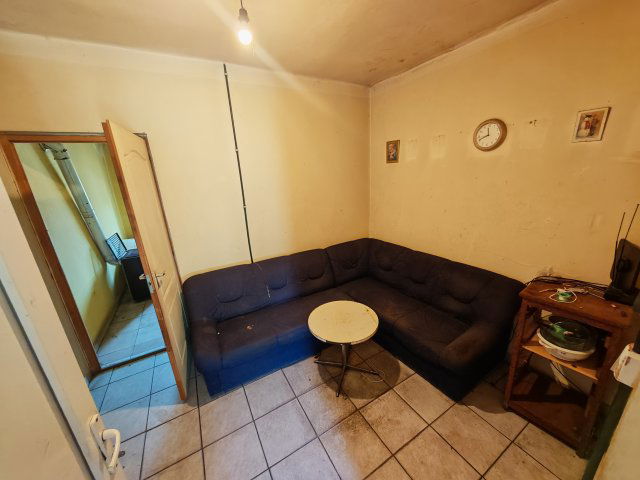 Eladó családi ház, Csákányon 11.9 M Ft, 2 szobás