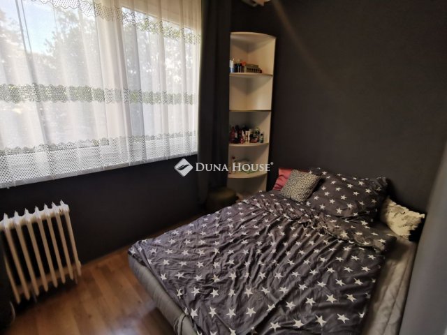 Eladó panellakás, Tatabányán, Mártírok úton 34.99 M Ft