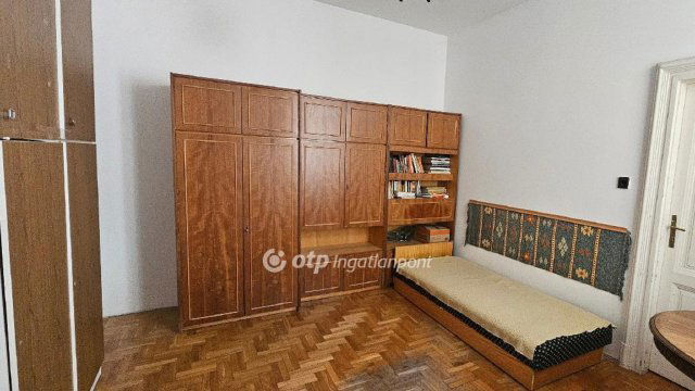 Eladó téglalakás, Budapesten, V. kerületben 110 M Ft, 3+1 szobás