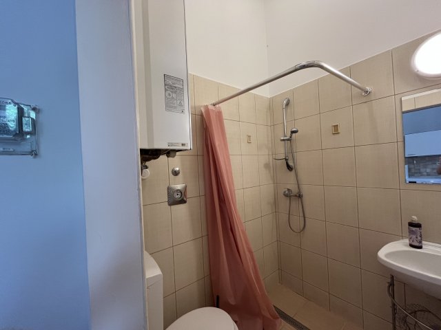 Kiadó téglalakás, albérlet, VII. kerületben, Csengery utcában