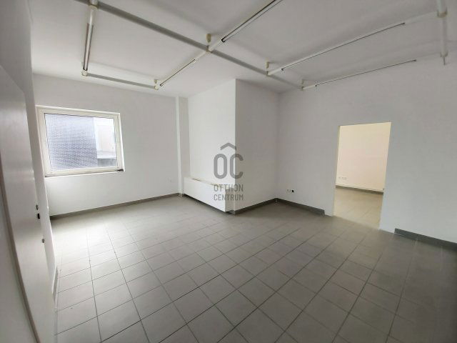 Kiadó iroda, Budapesten, III. kerületben 597 E Ft / hó