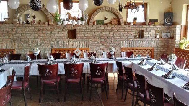 Eladó családi ház, Győrött 762 M Ft, 1 szobás