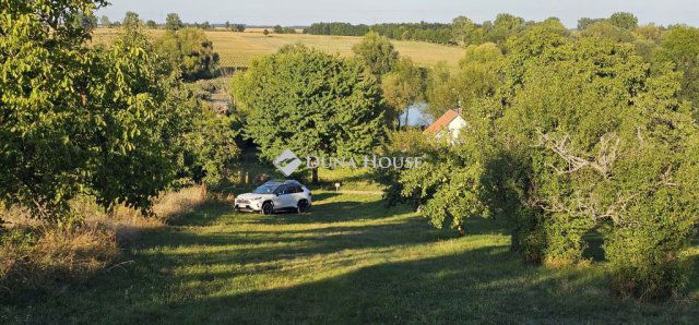 Eladó telek, Csepregen 7.5 M Ft / költözzbe.hu
