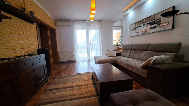 Eladó ikerház, Nyíregyházán 99.9 M Ft, 3 szobás