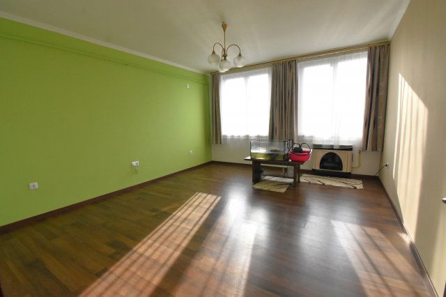 Eladó téglalakás, Debrecenben, Kassai úton 54 M Ft, 2 szobás