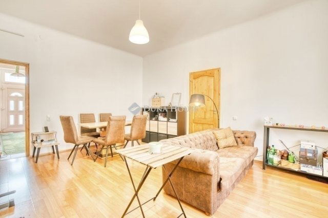 Eladó téglalakás, Budapesten, XI. kerületben 67.8 M Ft, 2 szobás